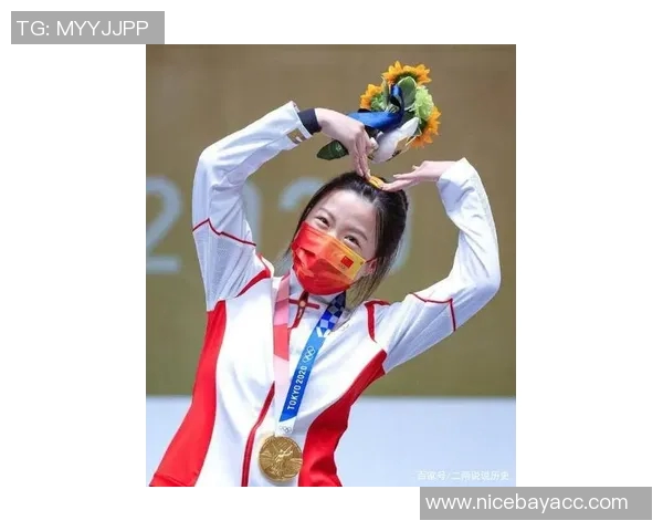 巴西足球明星杨倩的传奇之路与辉煌成就揭秘